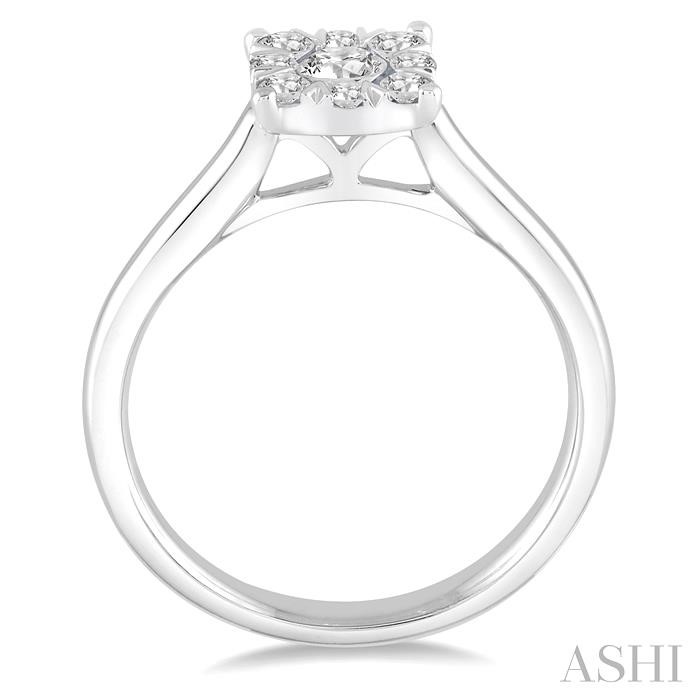 CUSHION SHAPE LOVEBRIGHT ESSENTIAL DIAMOND RING