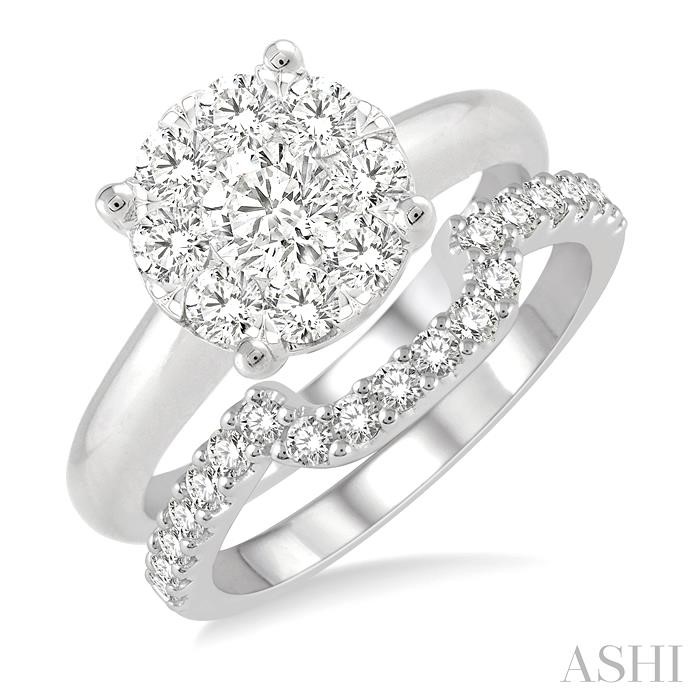 Round Shape Lovebright Diamond Wedding Set