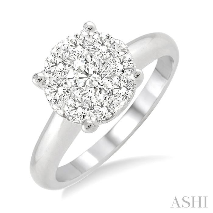 Round Shape Lovebright Essential Diamond Engagement Ring