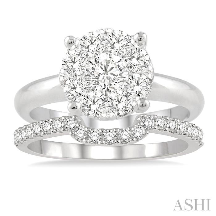 Round Shape Lovebright Diamond Wedding Set