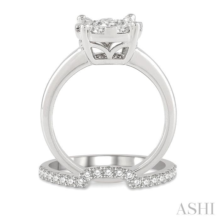 Round Shape Lovebright Diamond Wedding Set