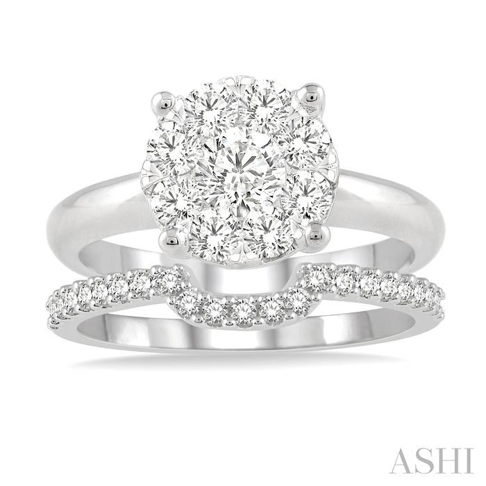 Round Shape Lovebright Diamond Wedding Set