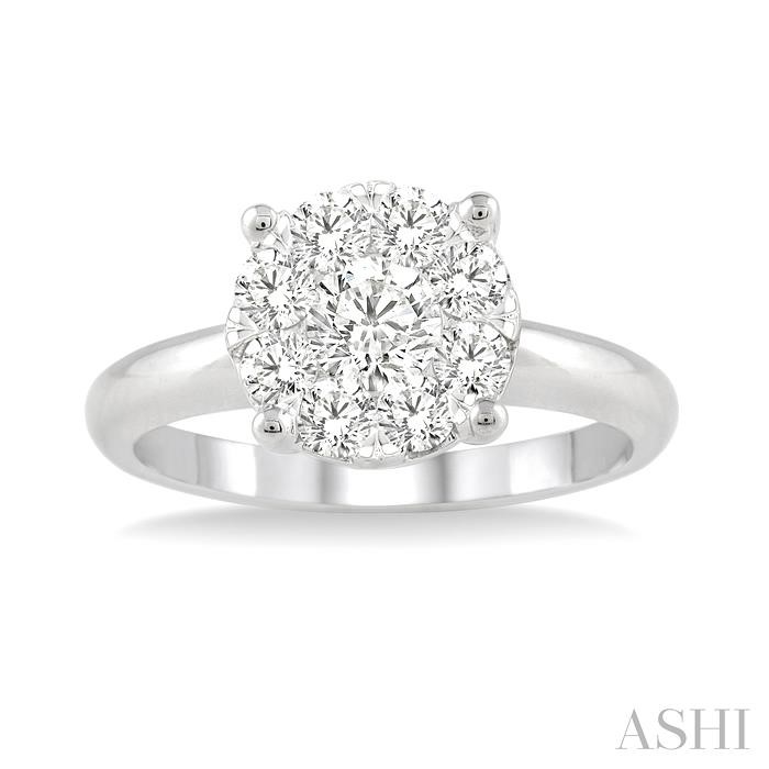 Round Shape Lovebright Essential Diamond Engagement Ring