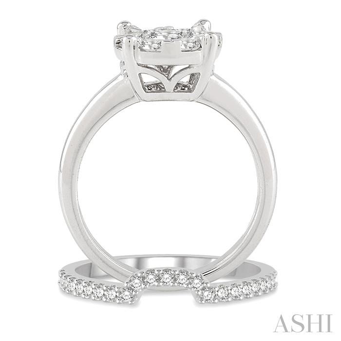 Round Shape Lovebright Diamond Wedding Set