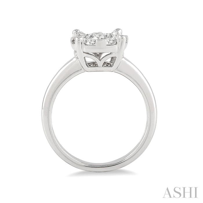 Round Shape Lovebright Essential Diamond Engagement Ring