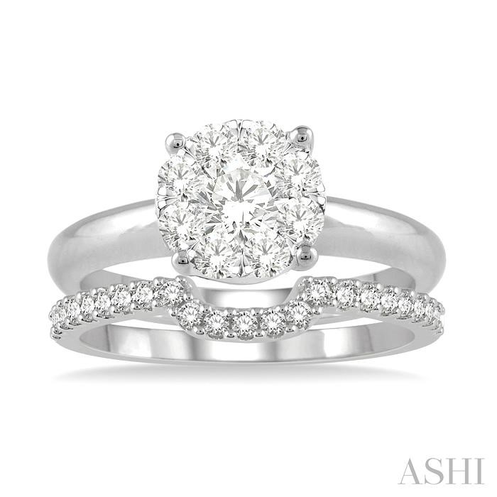 Round Shape Lovebright Diamond Wedding Set