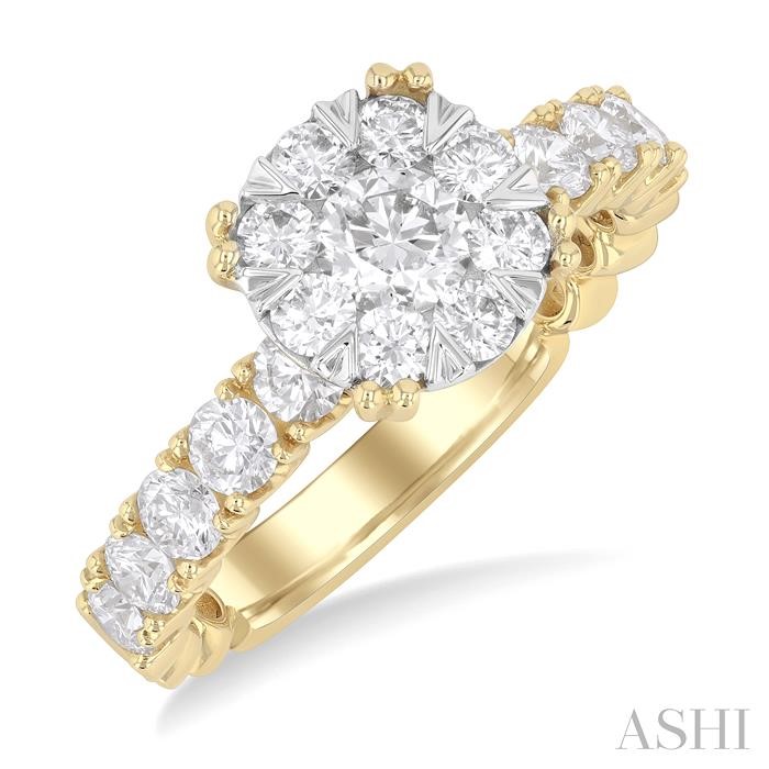 ROUND SHAPE LOVEBRIGHT DIAMOND ENGAGEMENT RING