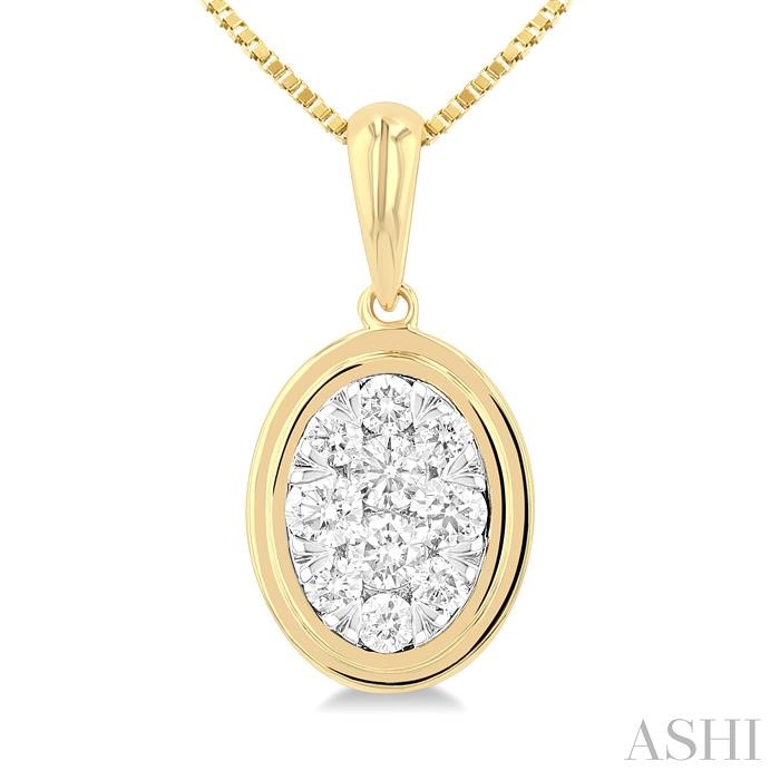 Oval Shape Bezel Set Lovebright Diamond Fashion Pendant